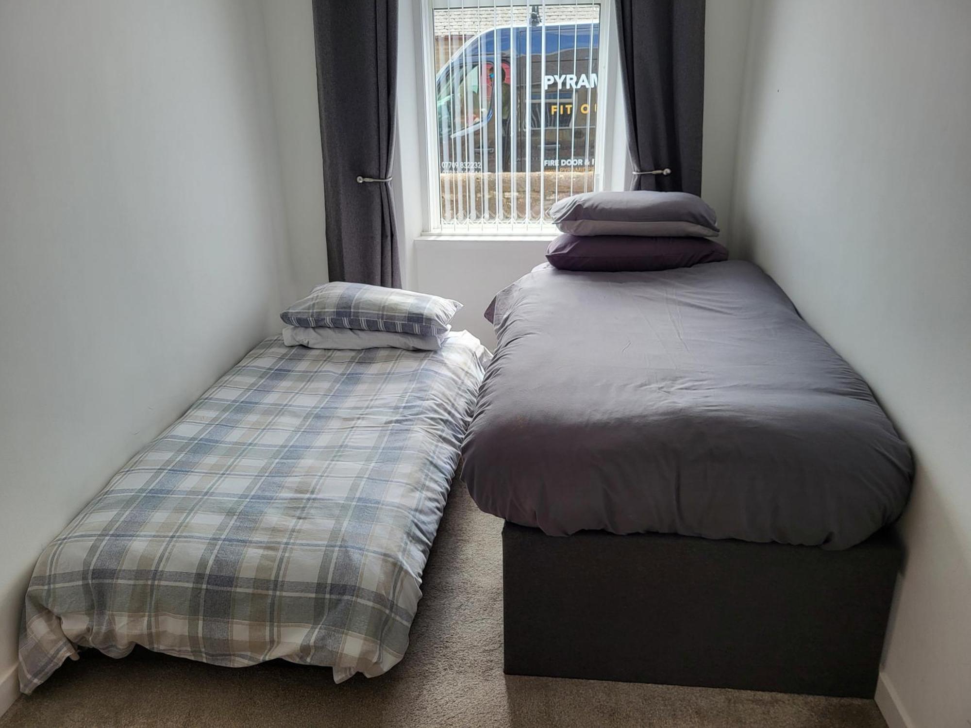 Central 2-Bedroom Bunglow With Double Sofa Bed Карнусти Екстериор снимка